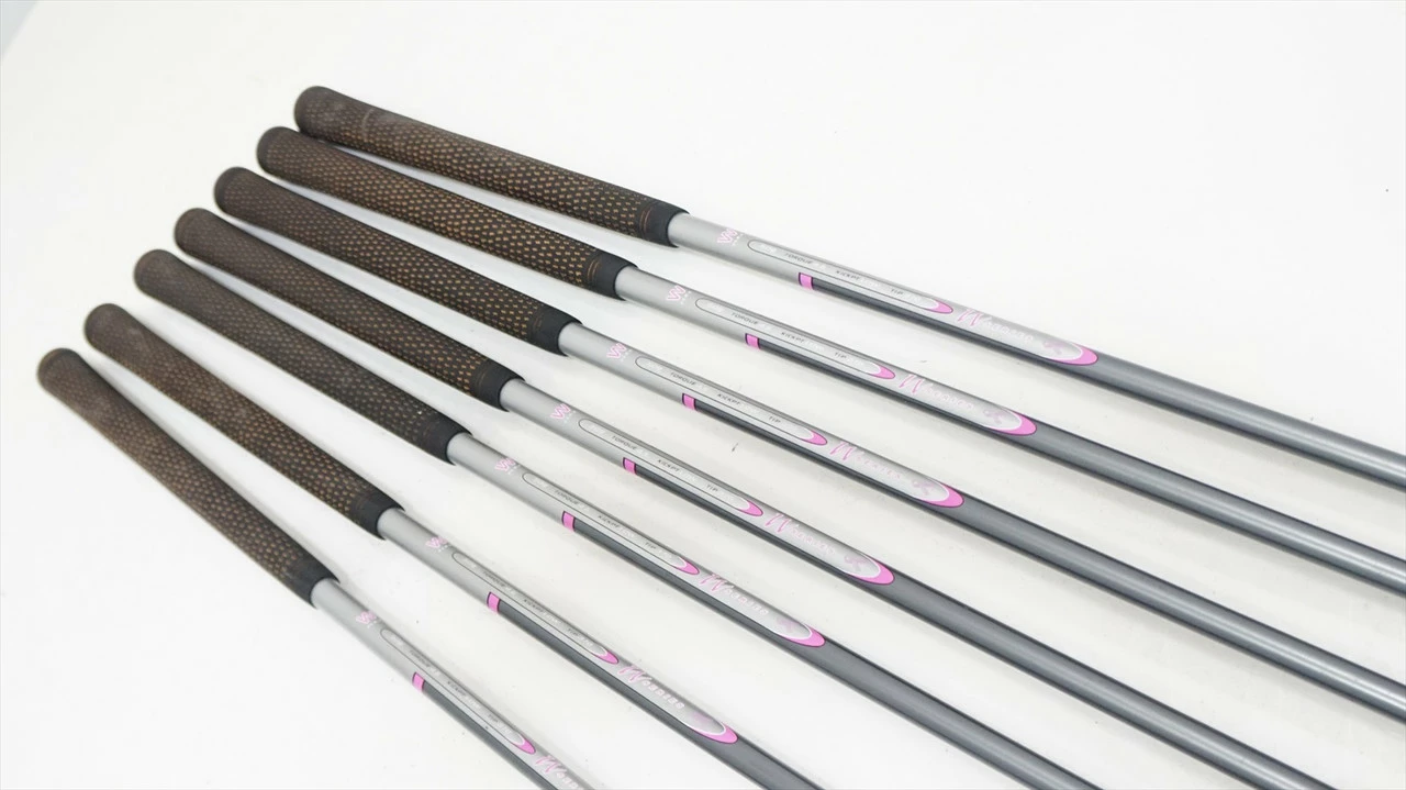 Cleveland Hi-Bore W-Series Iron Set 4-Pw Ladies Flex Graphite 0953575 Good - Image 2