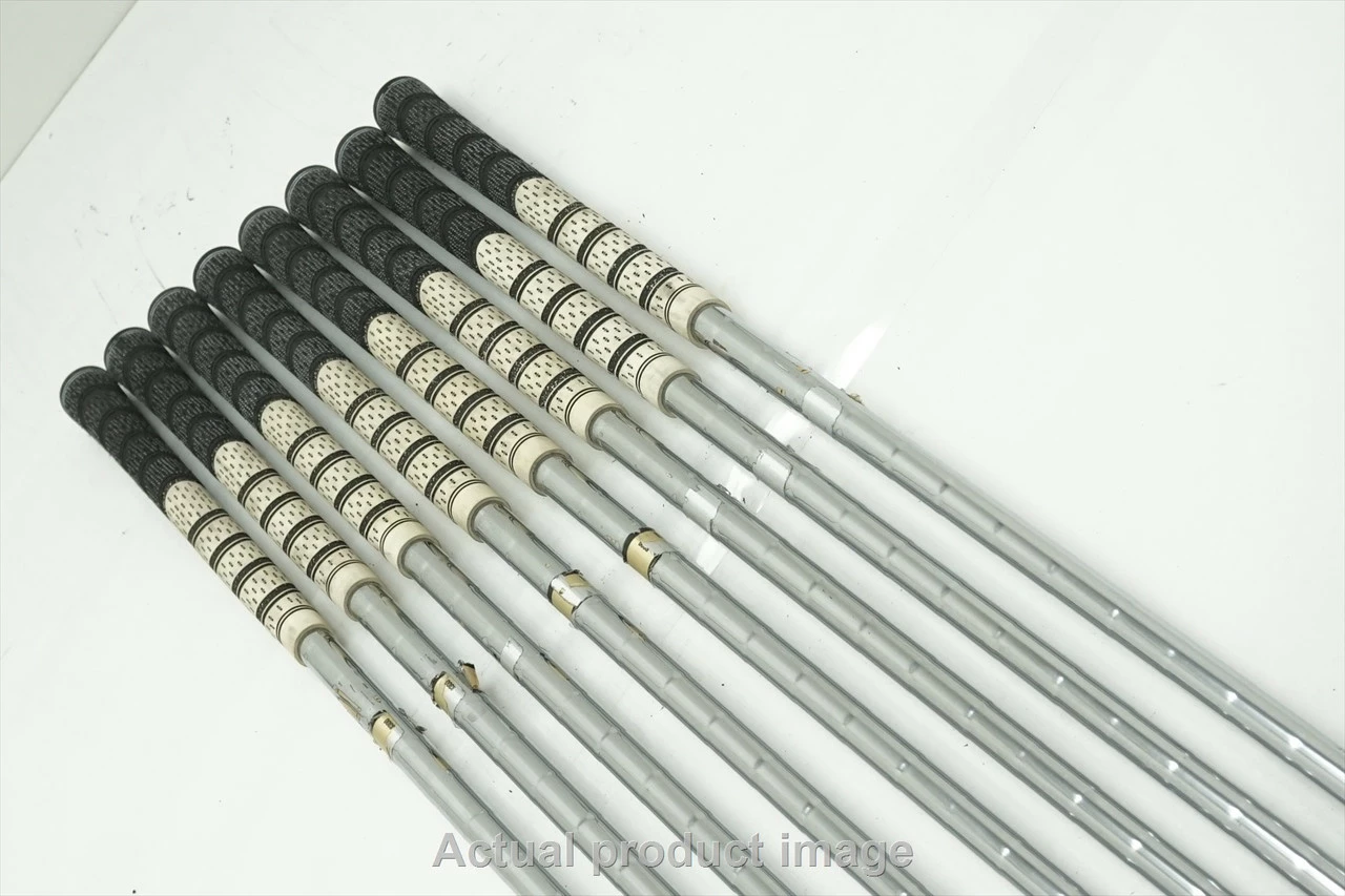 Titleist 690 Cb Forged Iron Set 3-Pw Stiff Flex Dynamic Gold Lite Steel 0955837 - Image 2