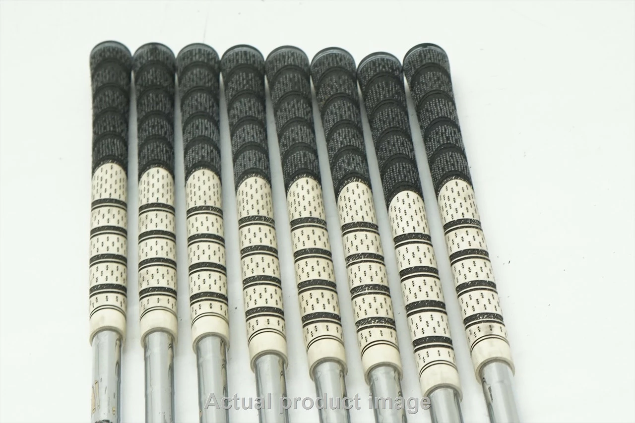 Titleist 690 Cb Forged Iron Set 3-Pw Stiff Flex Dynamic Gold Lite Steel 0955837 - Image 3